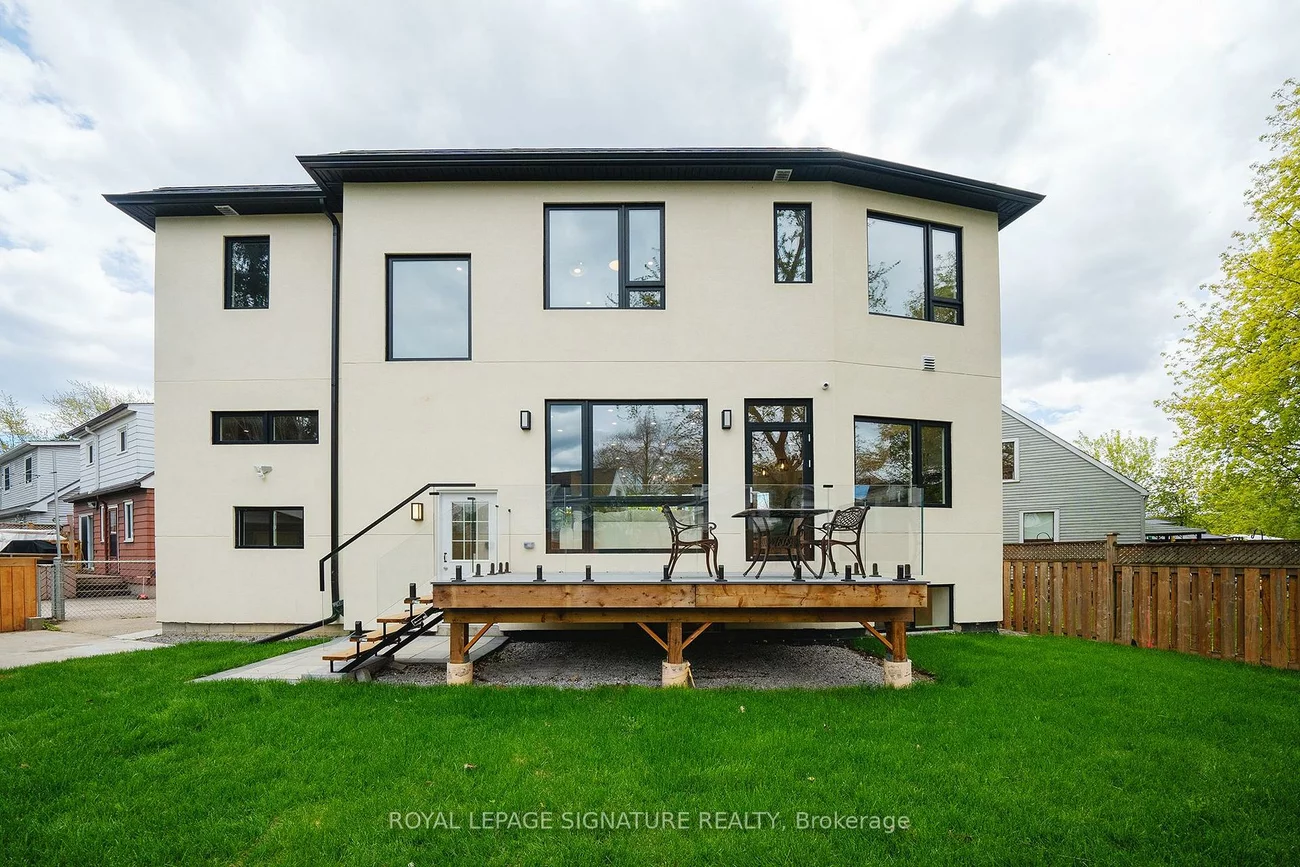 24, Merritt, O'Connor-Parkview, Toronto