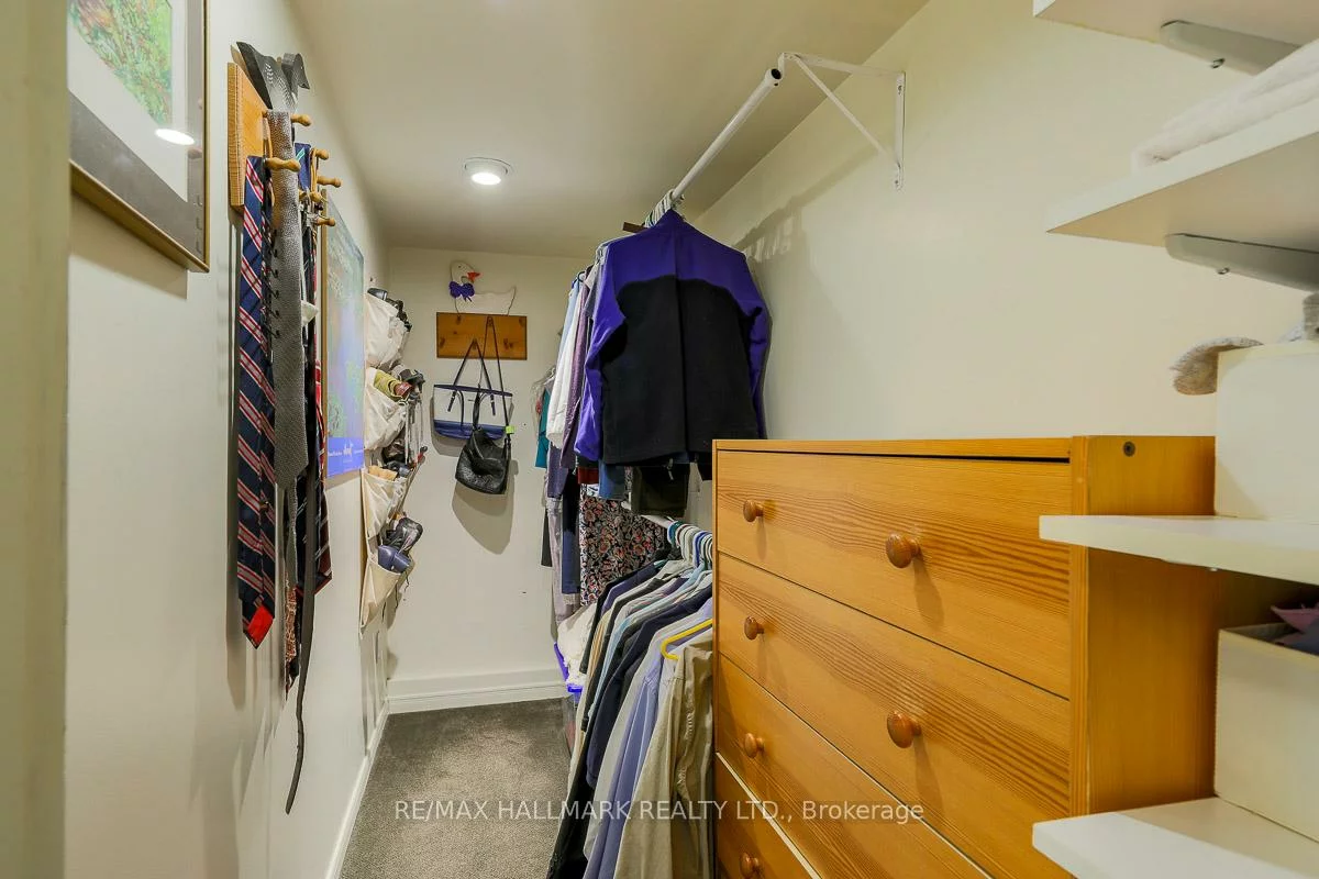 2, Ledge, Cliffcrest, Toronto