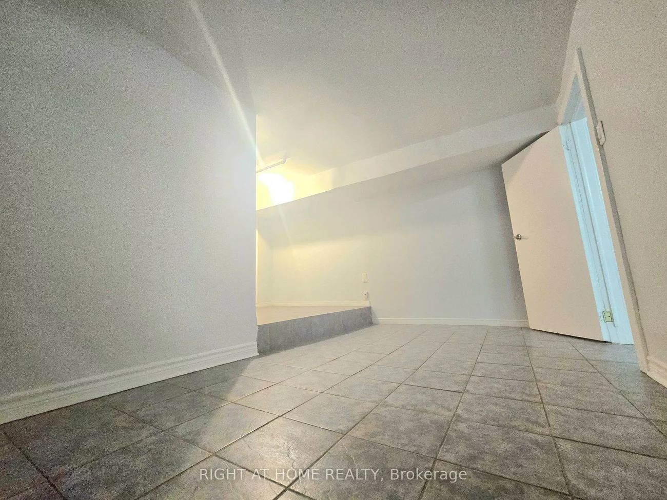 633, Greenwood, Blake-Jones, Toronto
