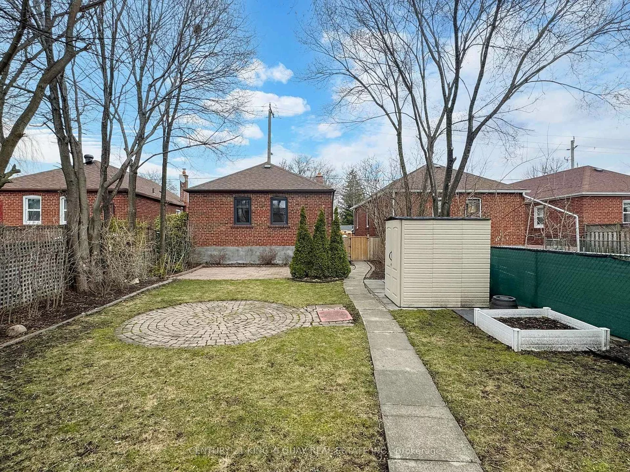 330, Kennedy, Birchcliffe-Cliffside, Toronto