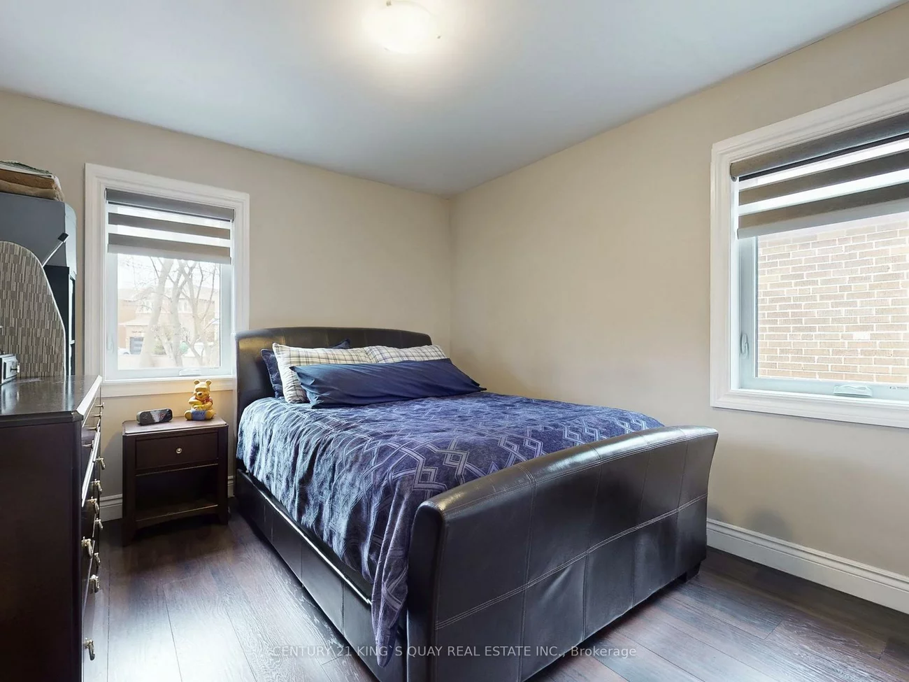 330, Kennedy, Birchcliffe-Cliffside, Toronto