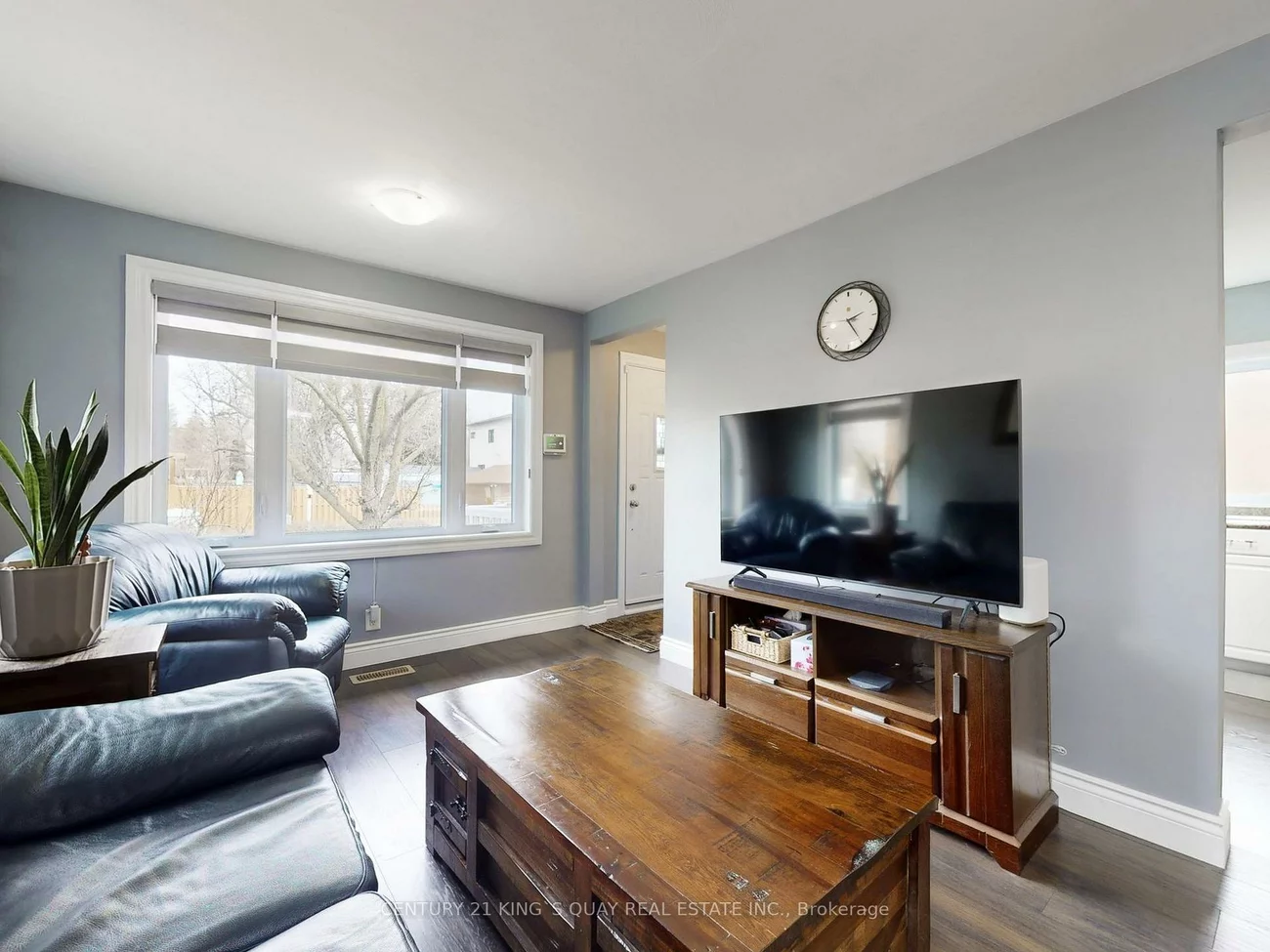 330, Kennedy, Birchcliffe-Cliffside, Toronto