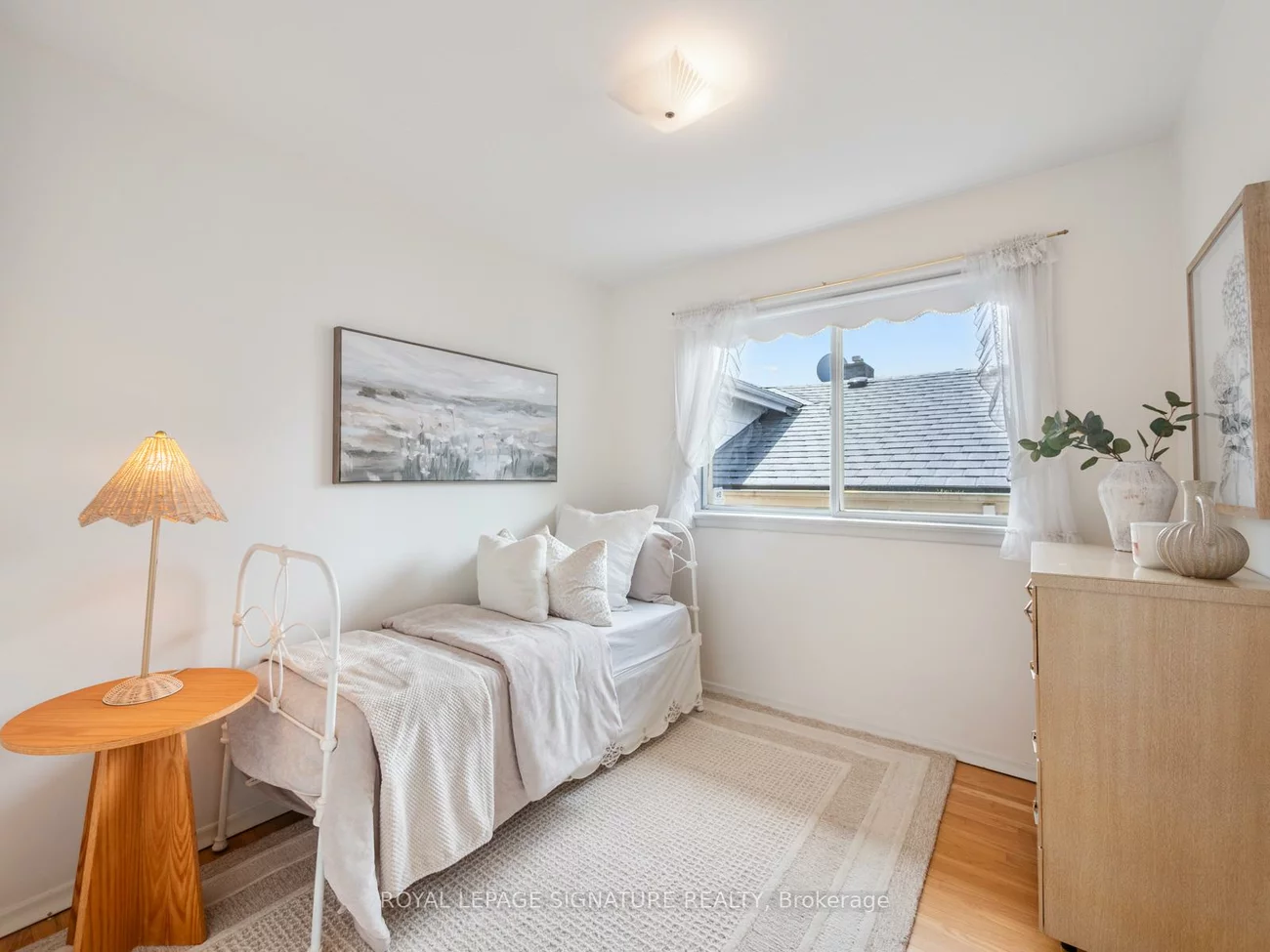 25, Stavely, Kennedy Park, Toronto