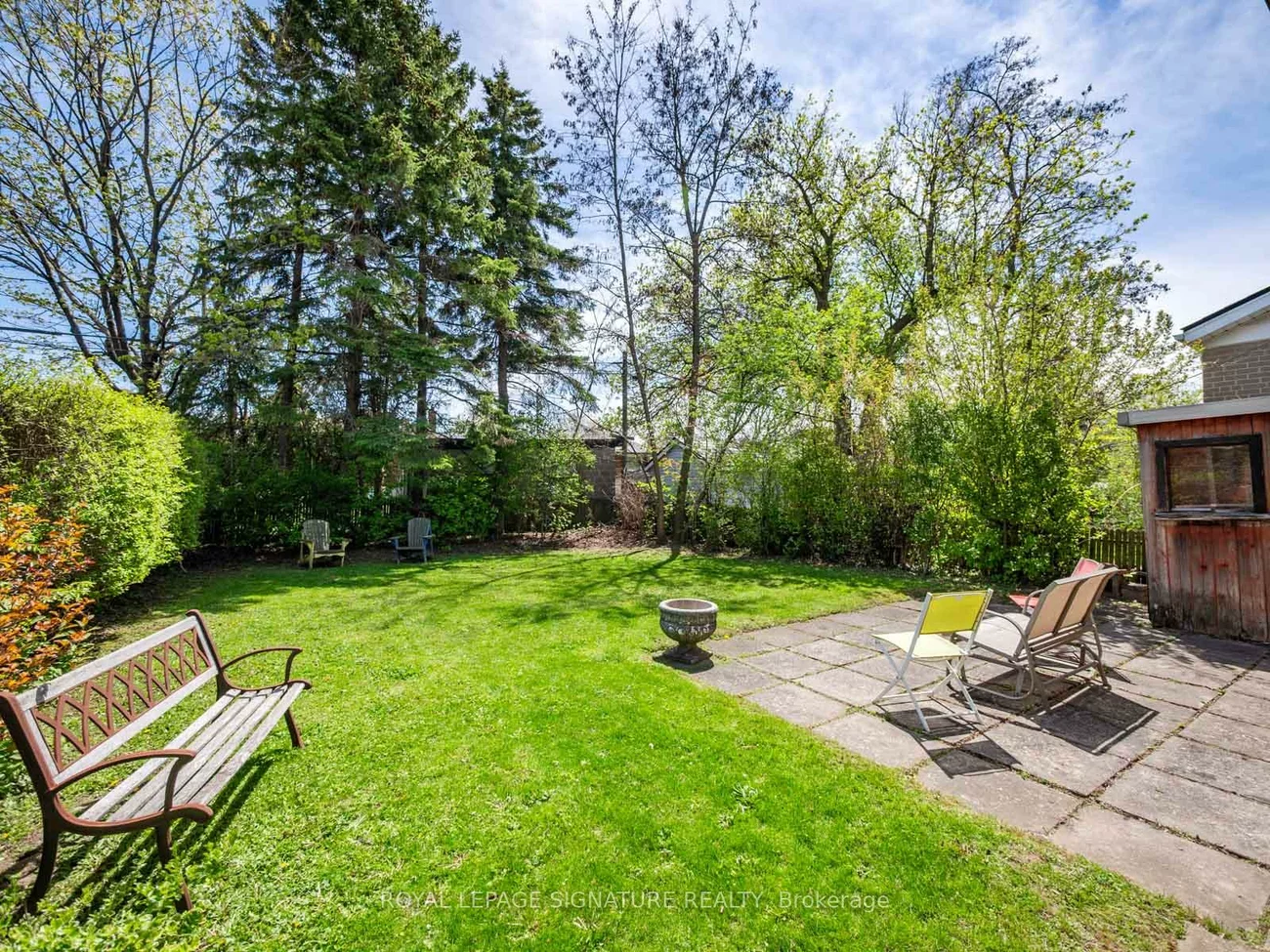 25, Stavely, Kennedy Park, Toronto