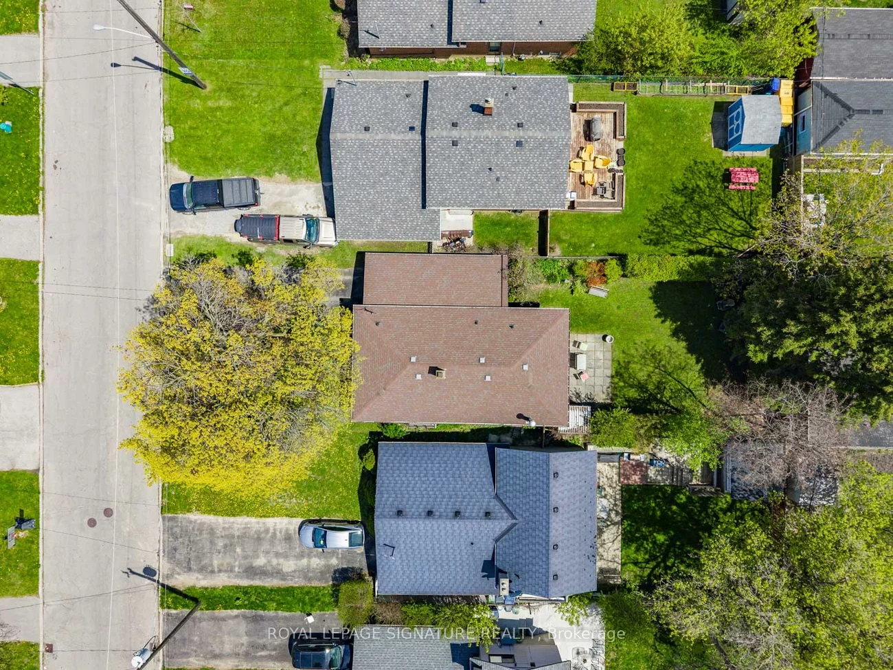 25, Stavely, Kennedy Park, Toronto