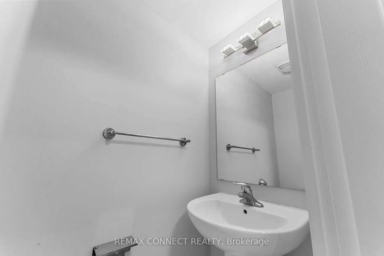 54, Saratoga, Bendale, Toronto