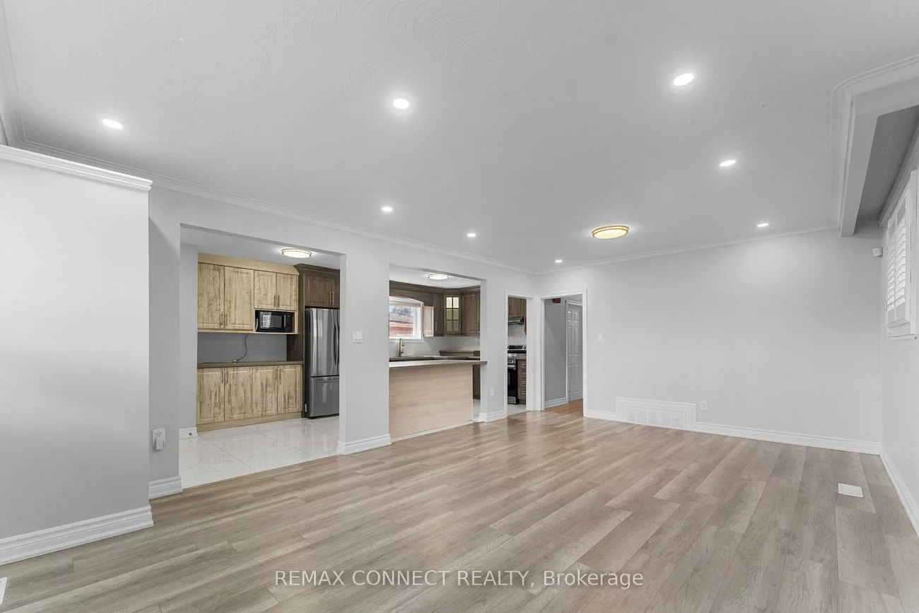 54, Saratoga, Bendale, Toronto