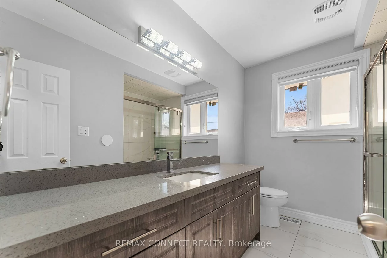 54, Saratoga, Bendale, Toronto