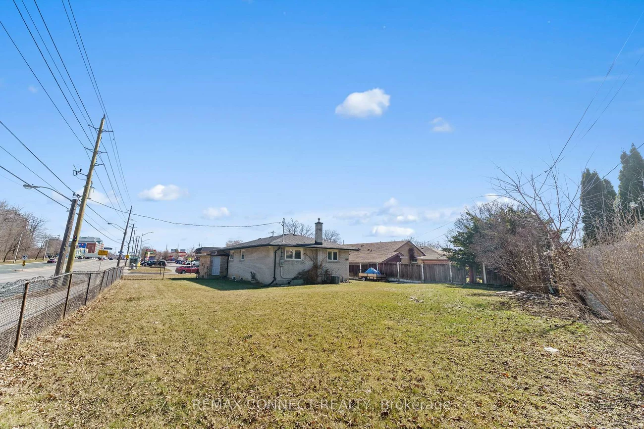 54, Saratoga, Bendale, Toronto