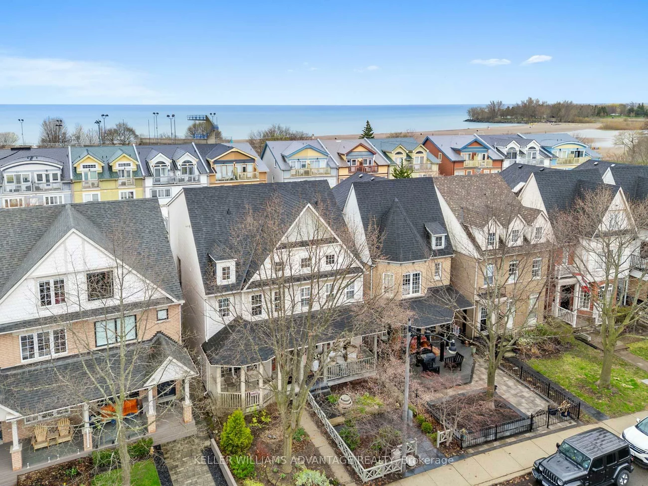 87, Boardwalk, The Beaches, Toronto