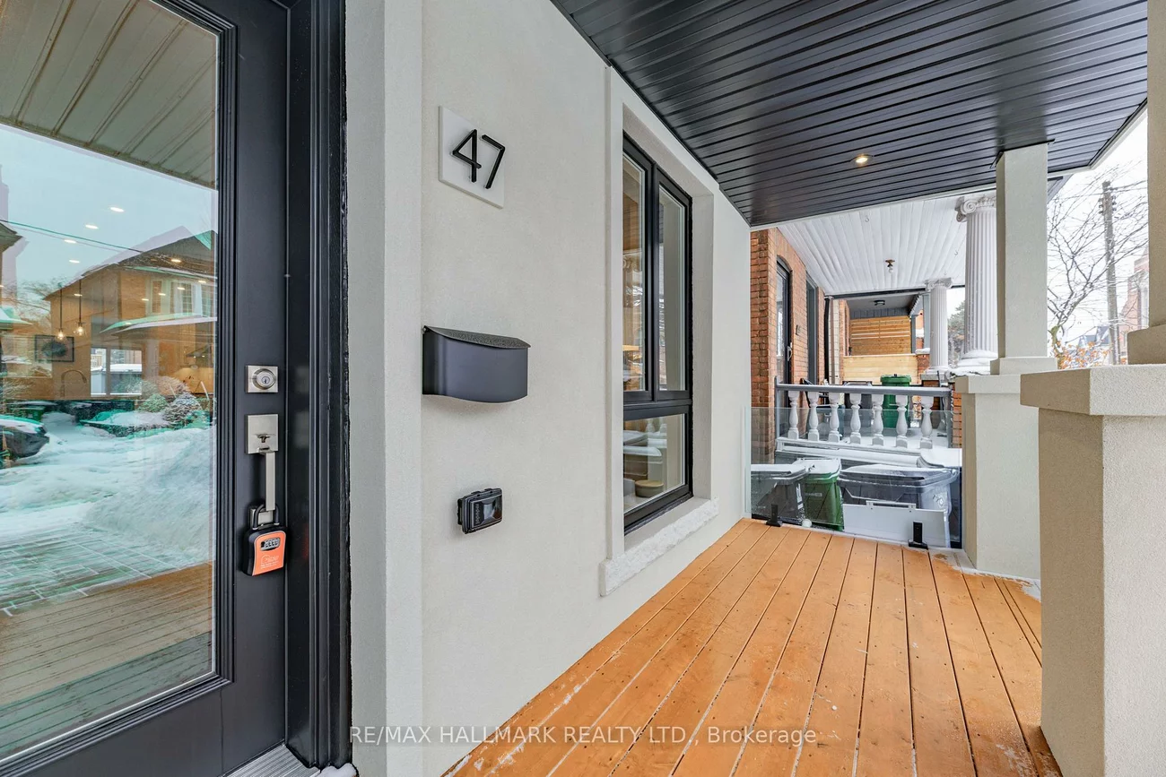 47, Harcourt, North Riverdale, Toronto