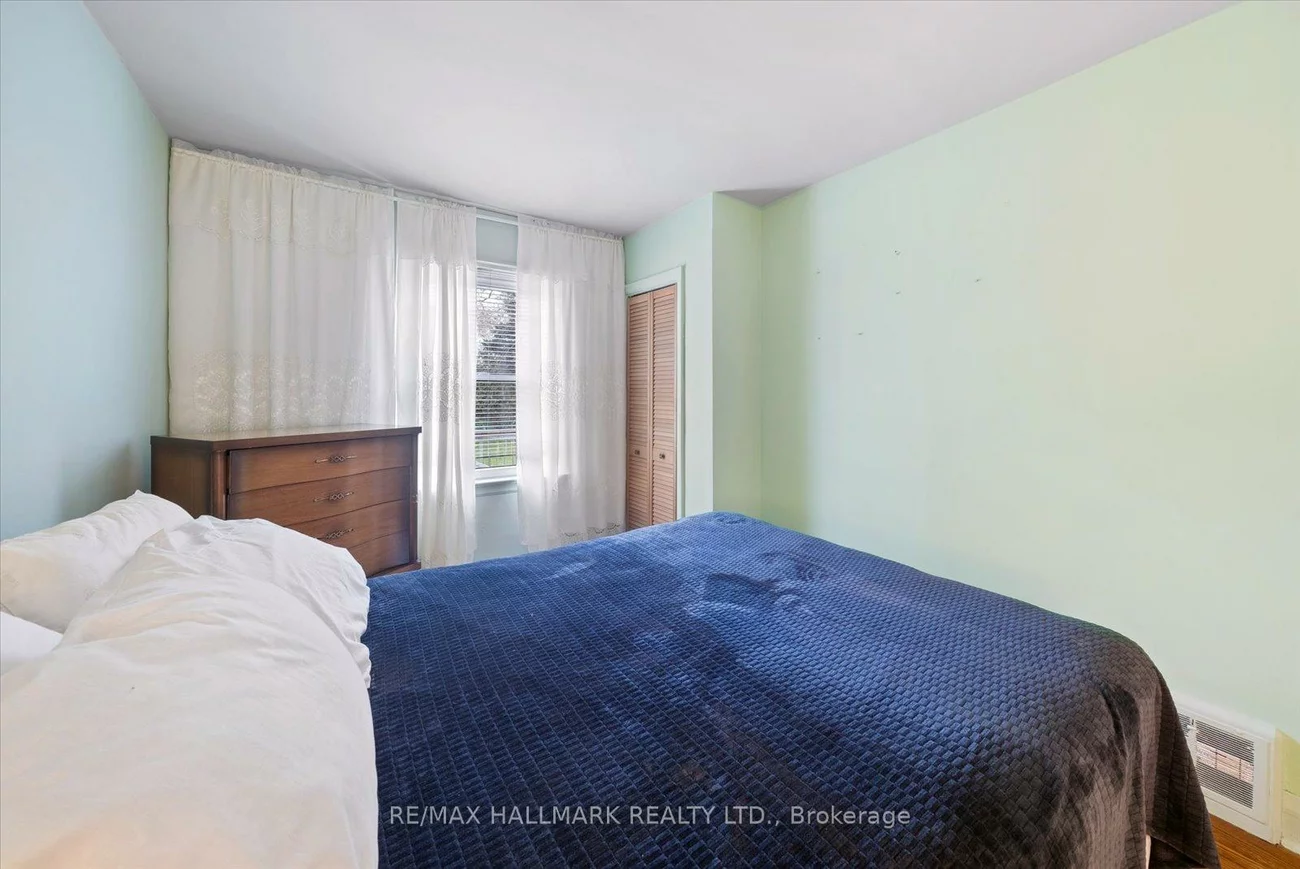 51, Bertha, Clairlea-Birchmount, Toronto