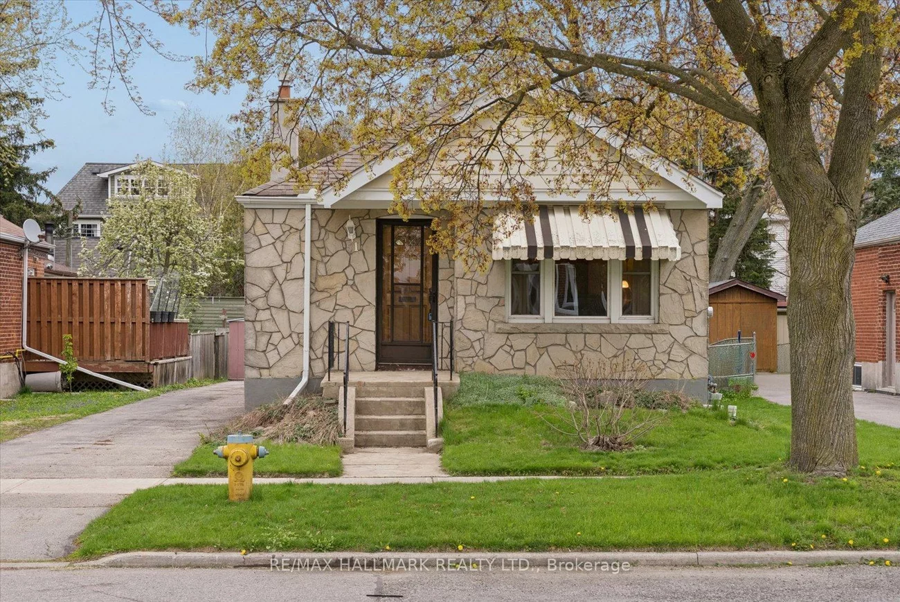 51, Bertha, Clairlea-Birchmount, Toronto
