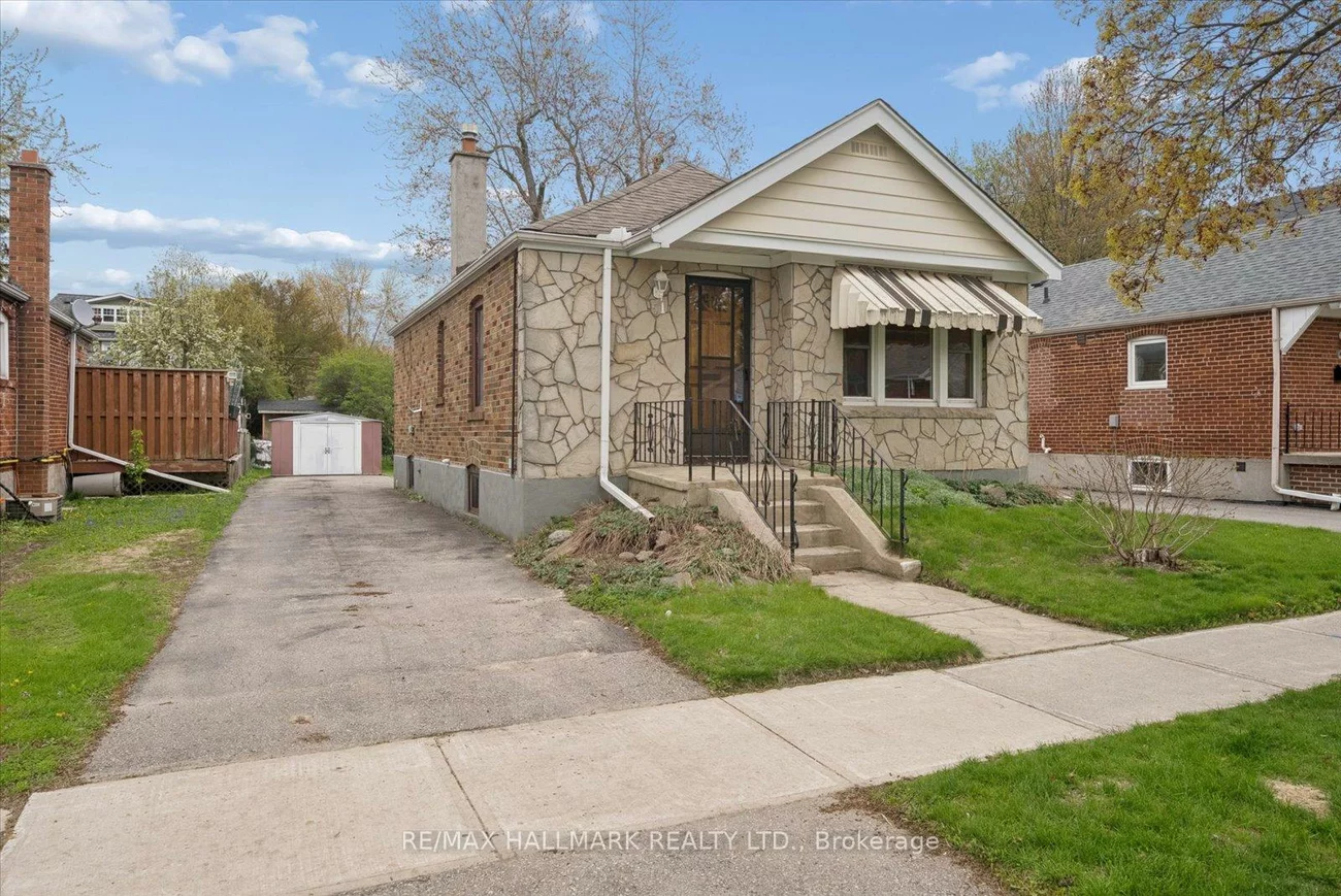 51, Bertha, Clairlea-Birchmount, Toronto