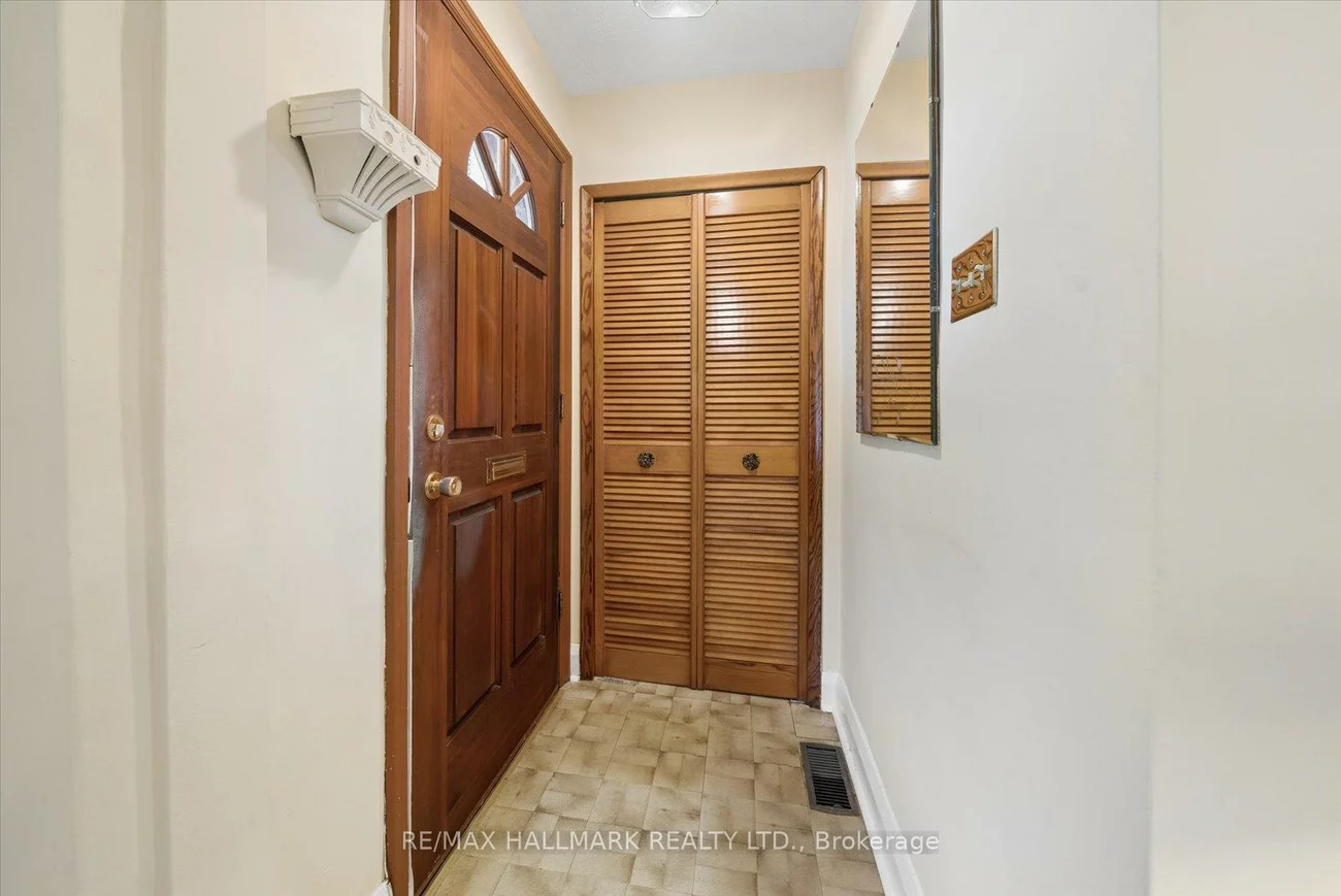51, Bertha, Clairlea-Birchmount, Toronto