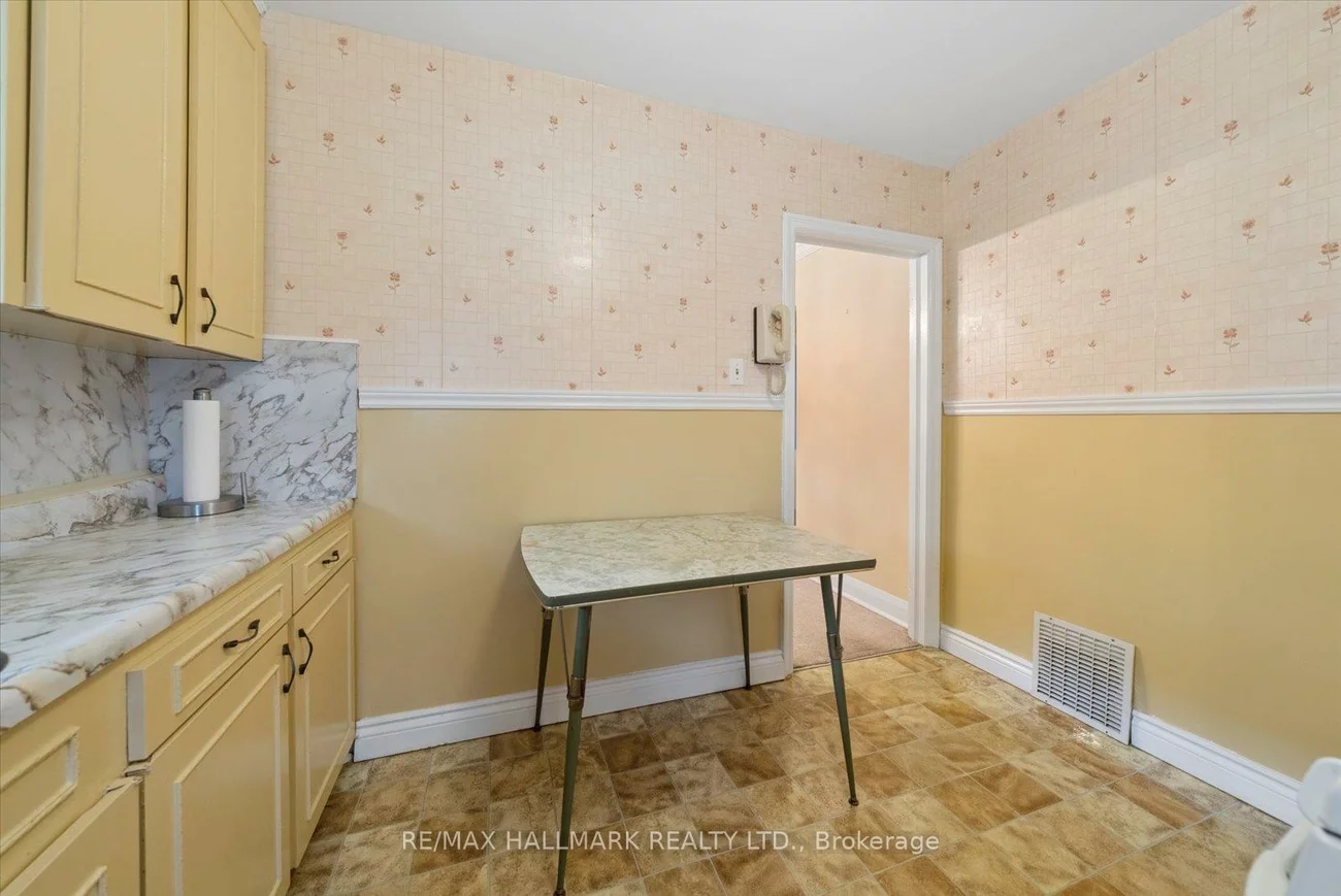 51, Bertha, Clairlea-Birchmount, Toronto