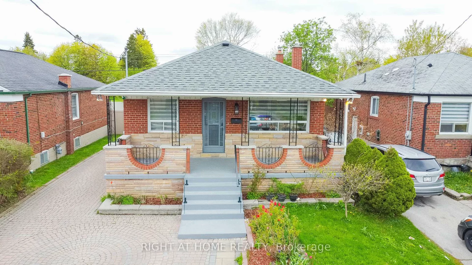 150, Tower, Wexford-Maryvale, Toronto