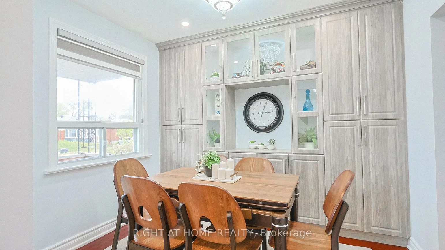 150, Tower, Wexford-Maryvale, Toronto