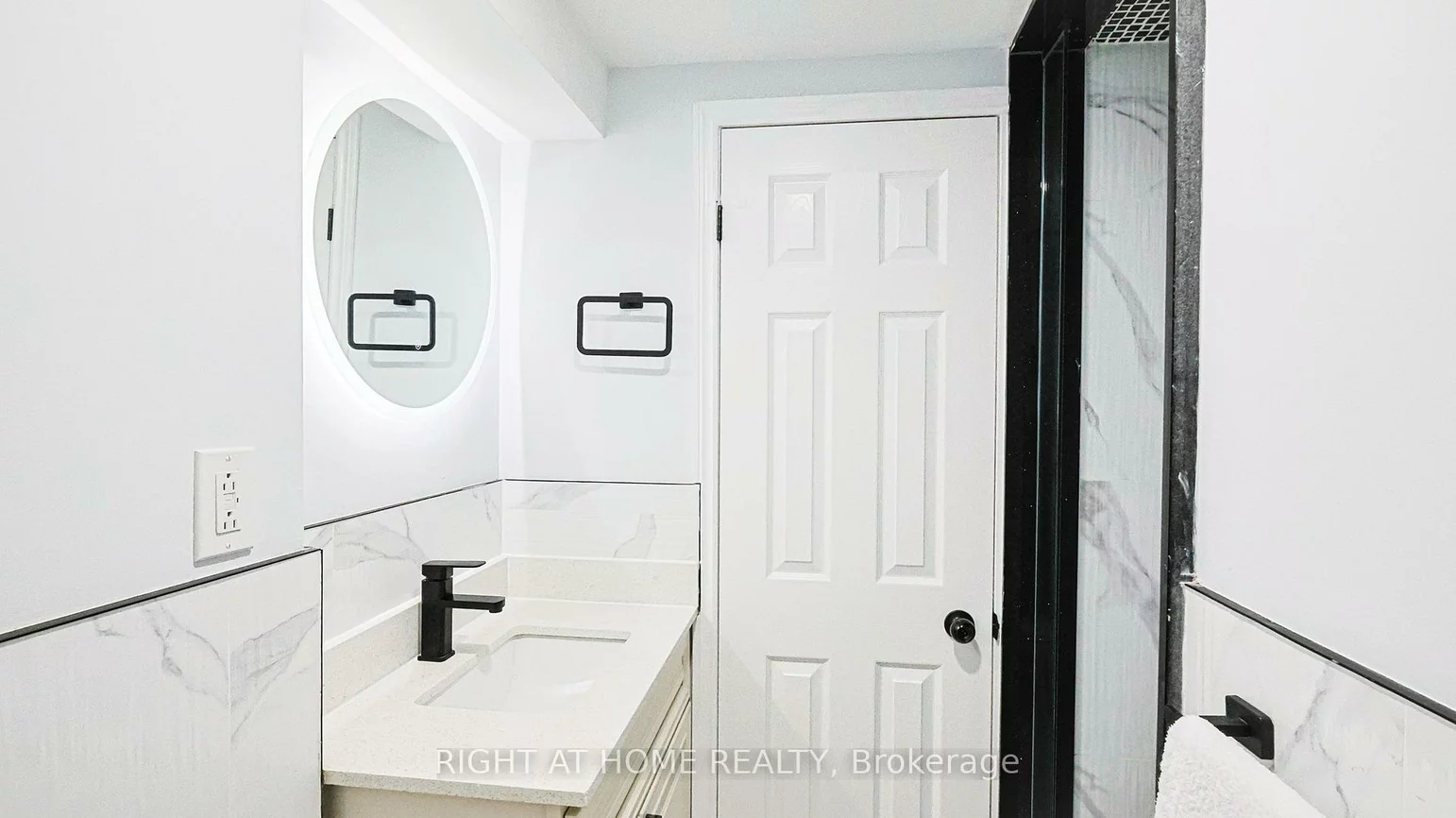 150, Tower, Wexford-Maryvale, Toronto