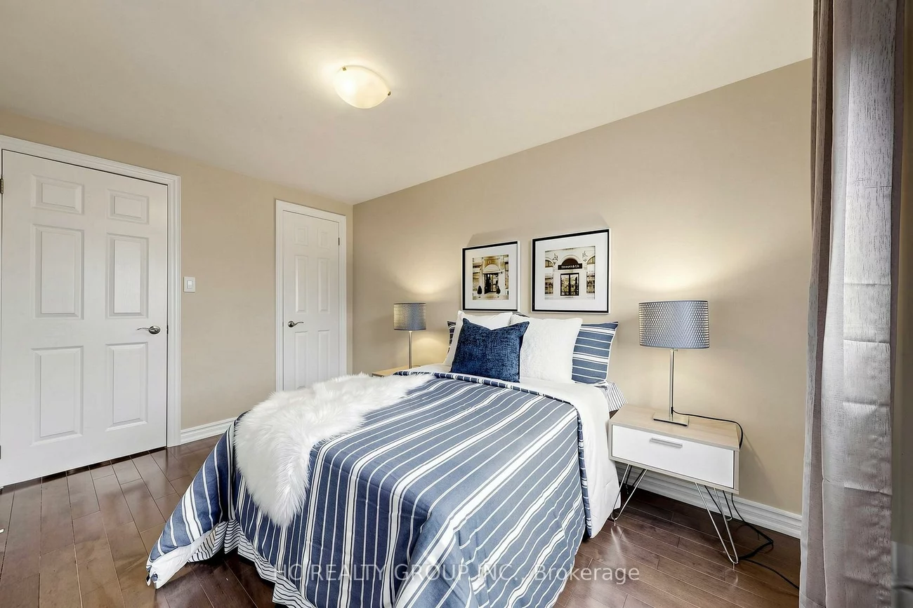 39, River Grove, Steeles, Toronto