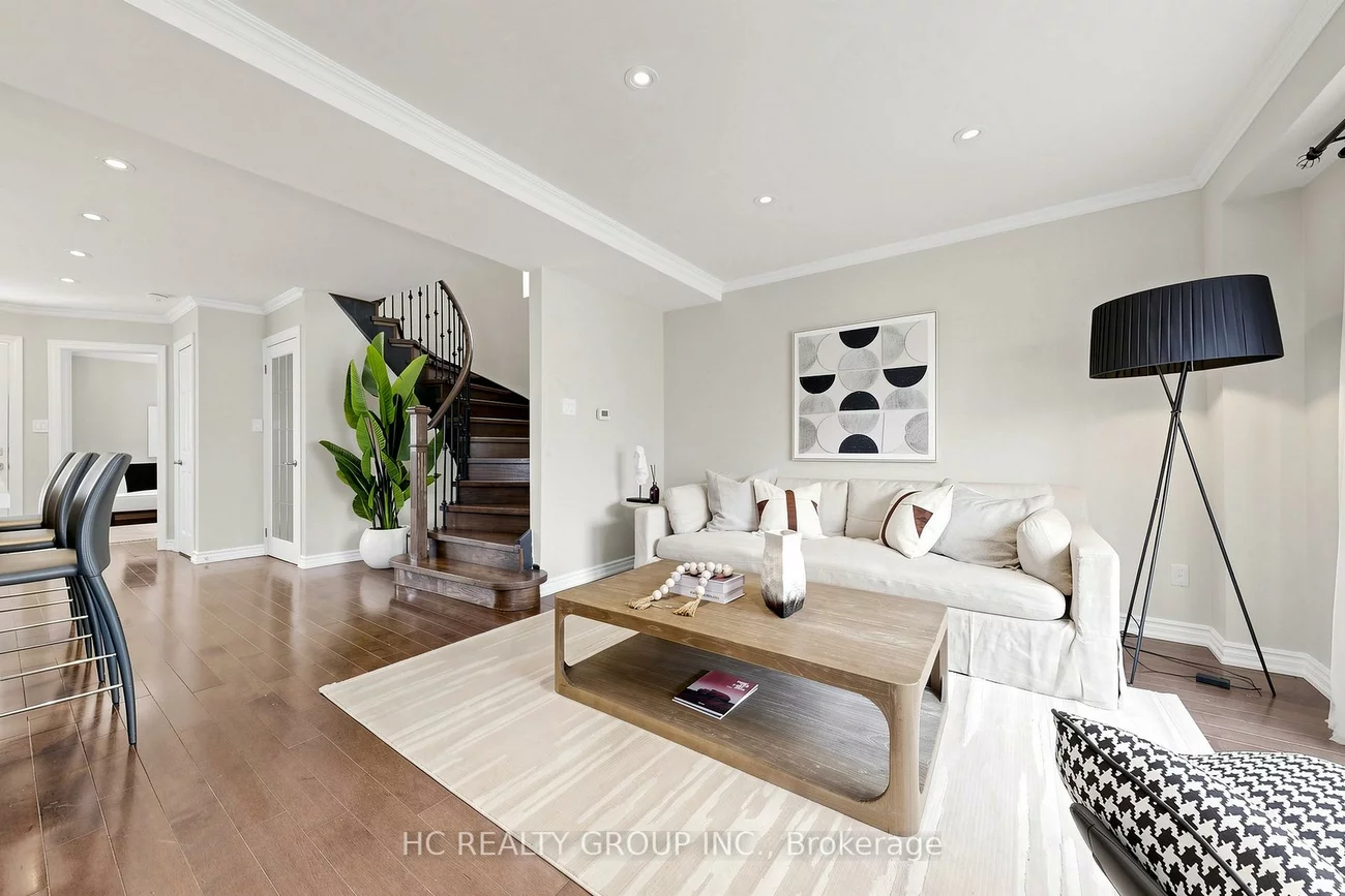 39, River Grove, Steeles, Toronto