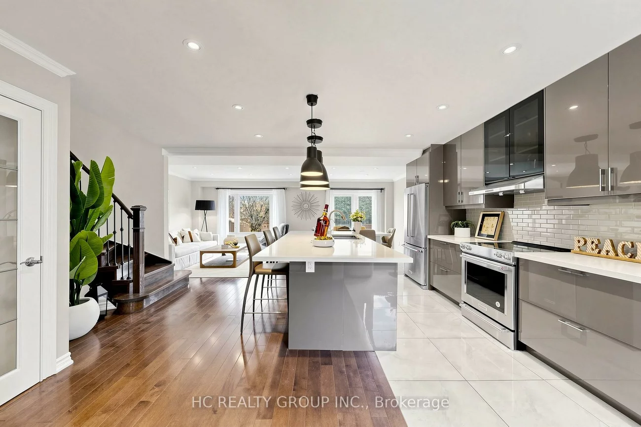 39, River Grove, Steeles, Toronto
