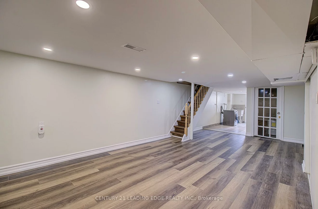 106, Parkmount, Greenwood-Coxwell, Toronto