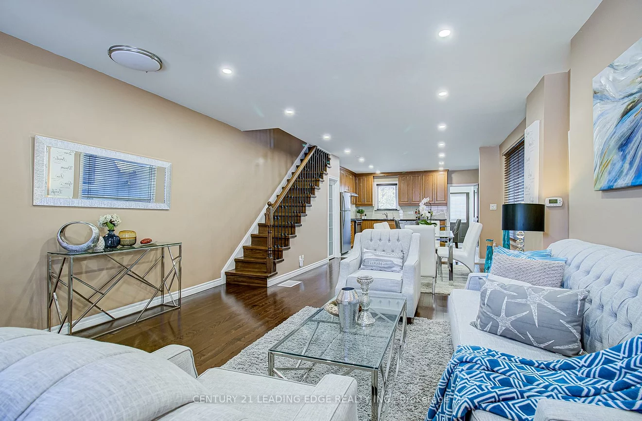 106, Parkmount, Greenwood-Coxwell, Toronto