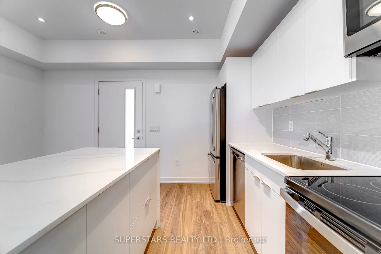 31, Calamint, L'Amoreaux, Toronto