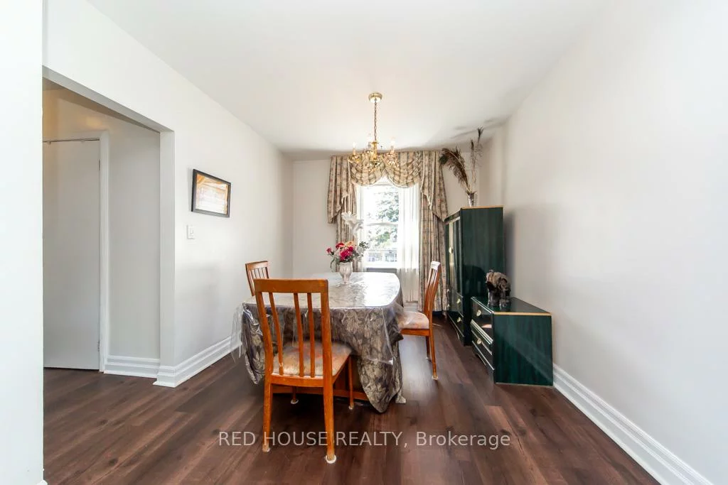40, North Woodrow, Clairlea-Birchmount, Toronto