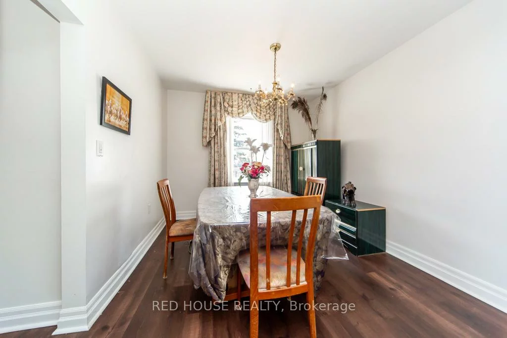 40, North Woodrow, Clairlea-Birchmount, Toronto