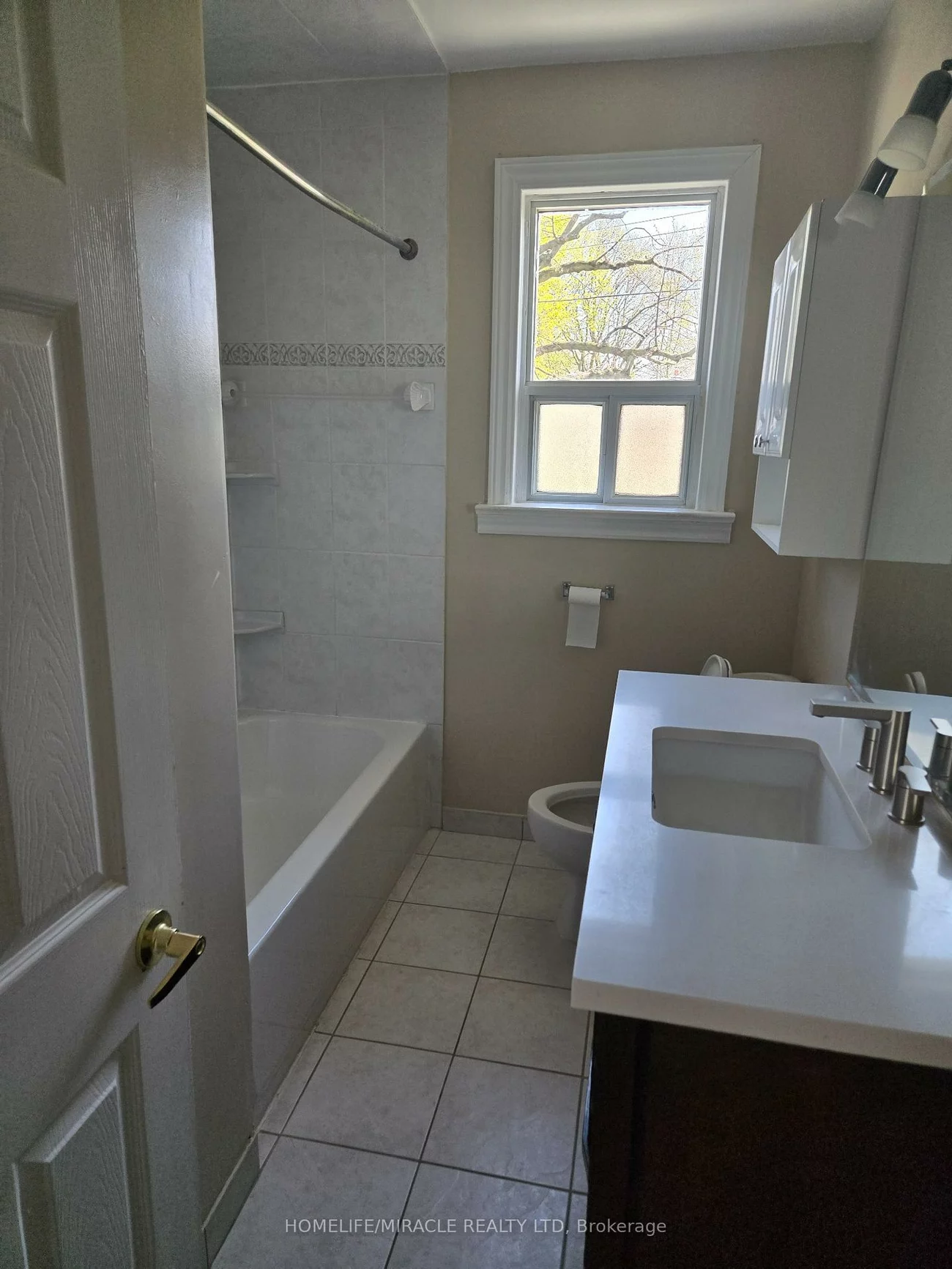 25, Chandler, Woburn, Toronto