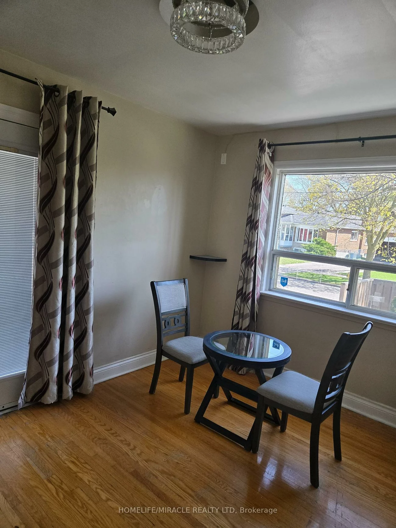 25, Chandler, Woburn, Toronto