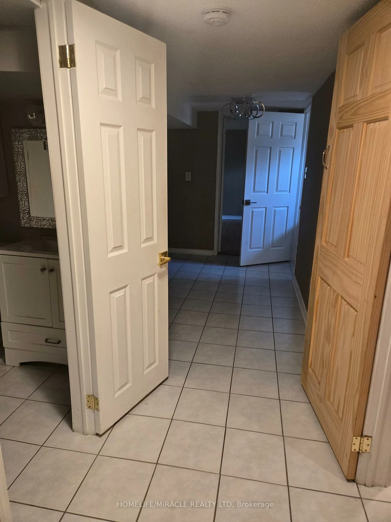 25, Chandler, Woburn, Toronto