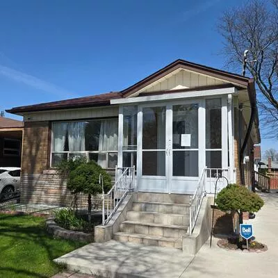 25, Chandler, Woburn, Toronto