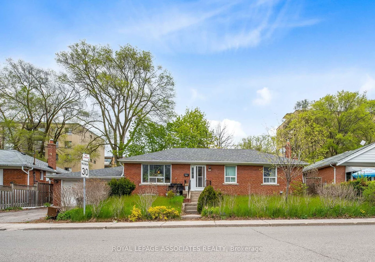 256, Ferris, O'Connor-Parkview, Toronto