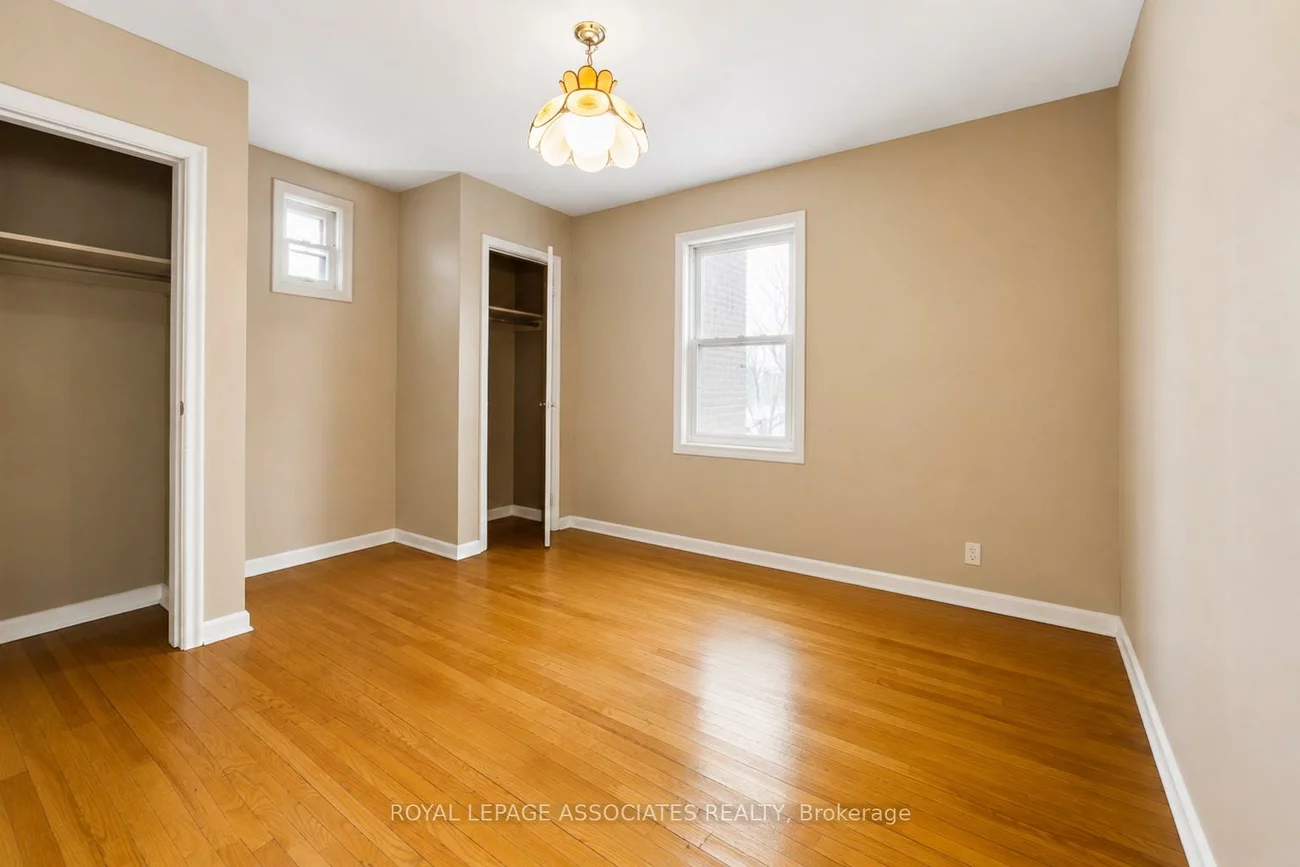 256, Ferris, O'Connor-Parkview, Toronto