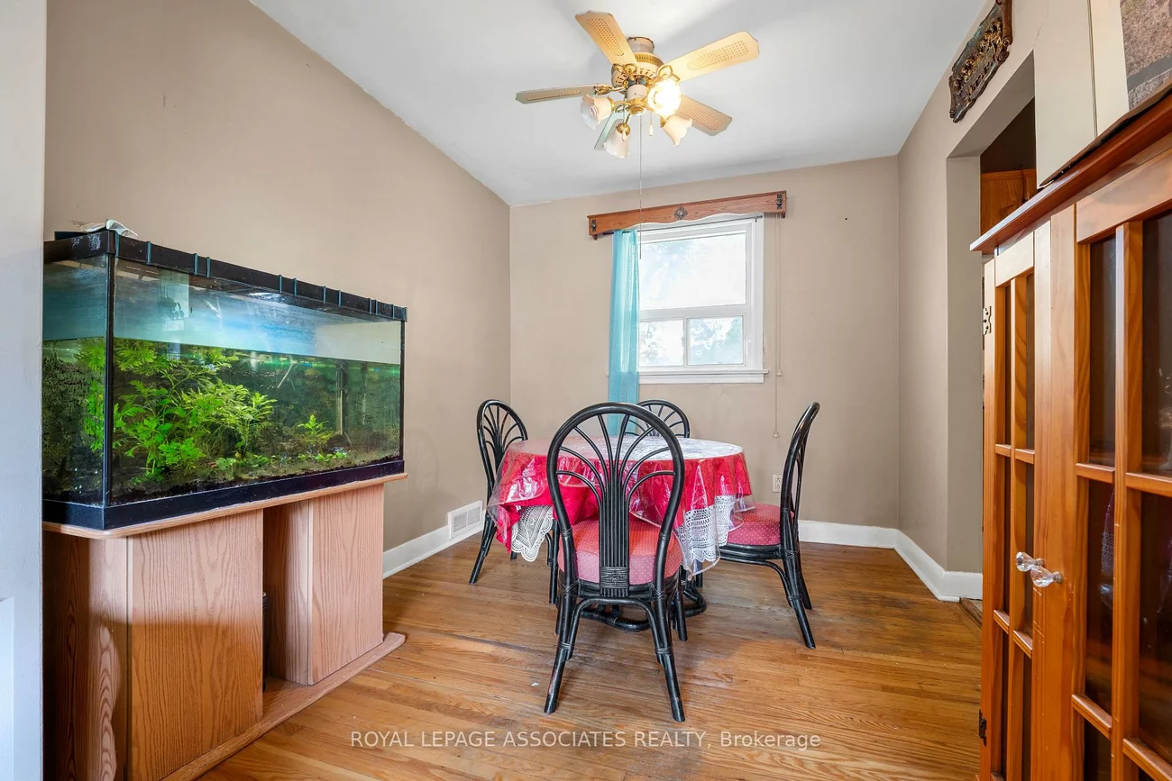 256, Ferris, O'Connor-Parkview, Toronto