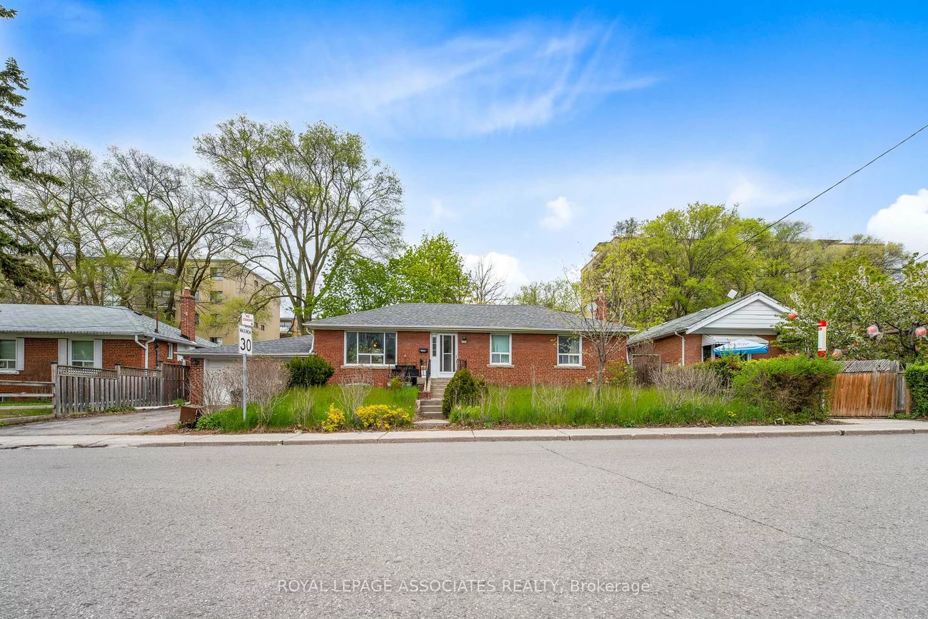 256, Ferris, O'Connor-Parkview, Toronto
