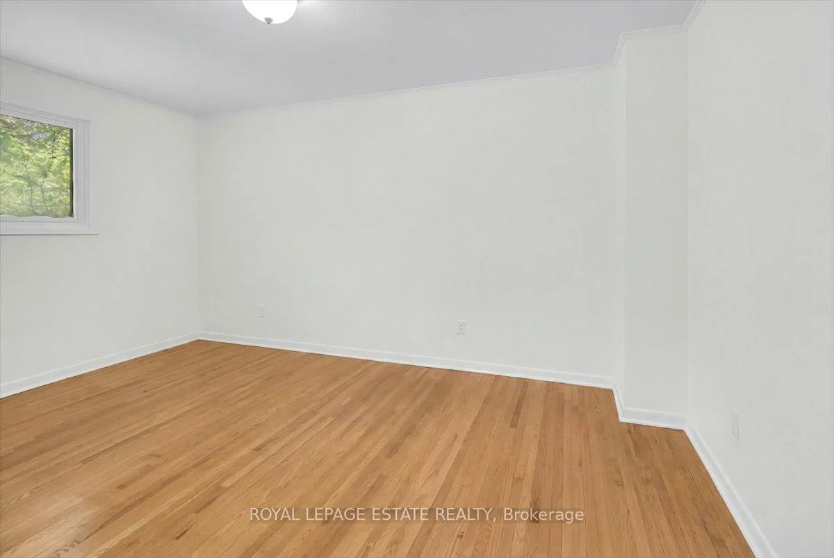 103, Pegasus, Woburn, Toronto