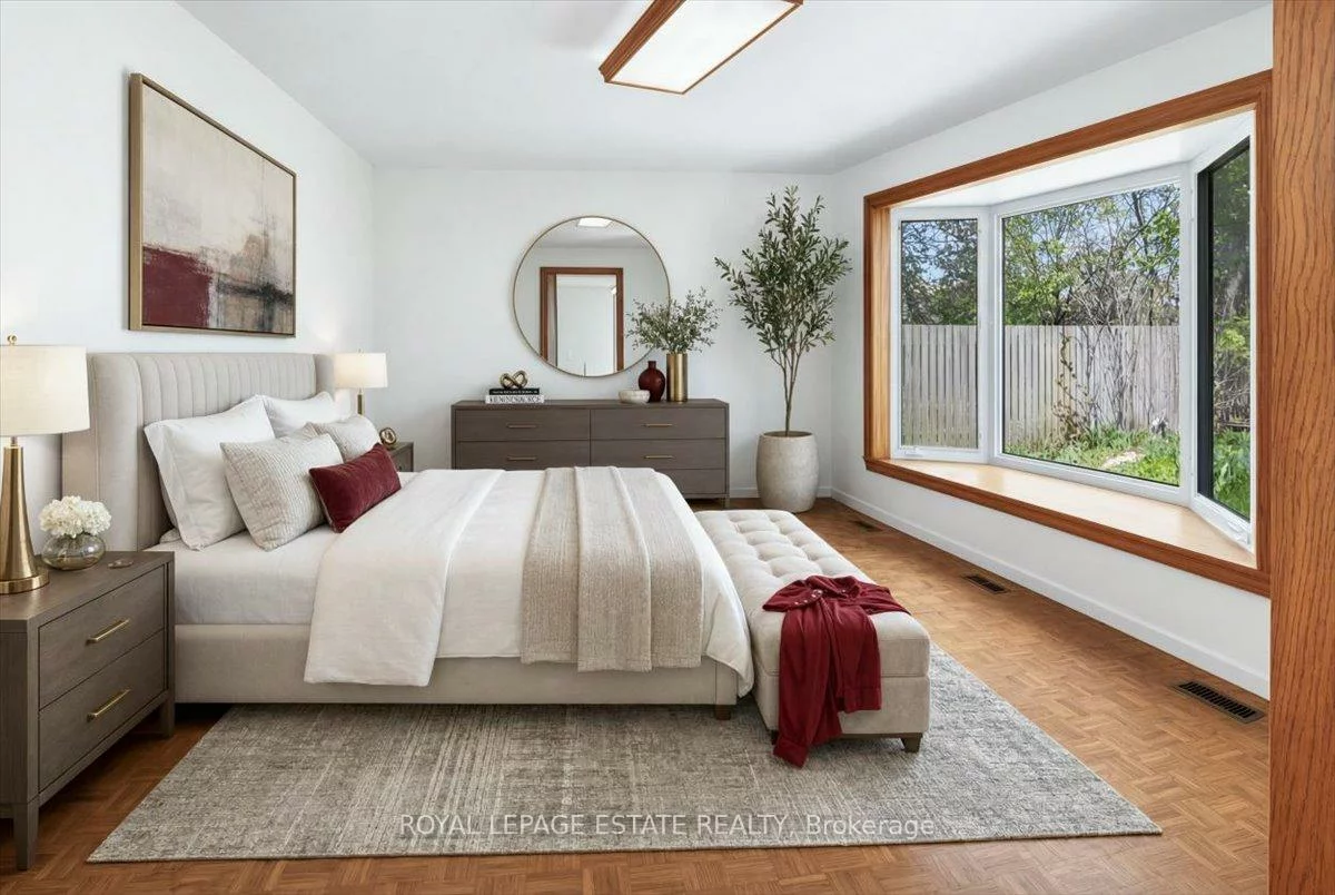 103, Pegasus, Woburn, Toronto