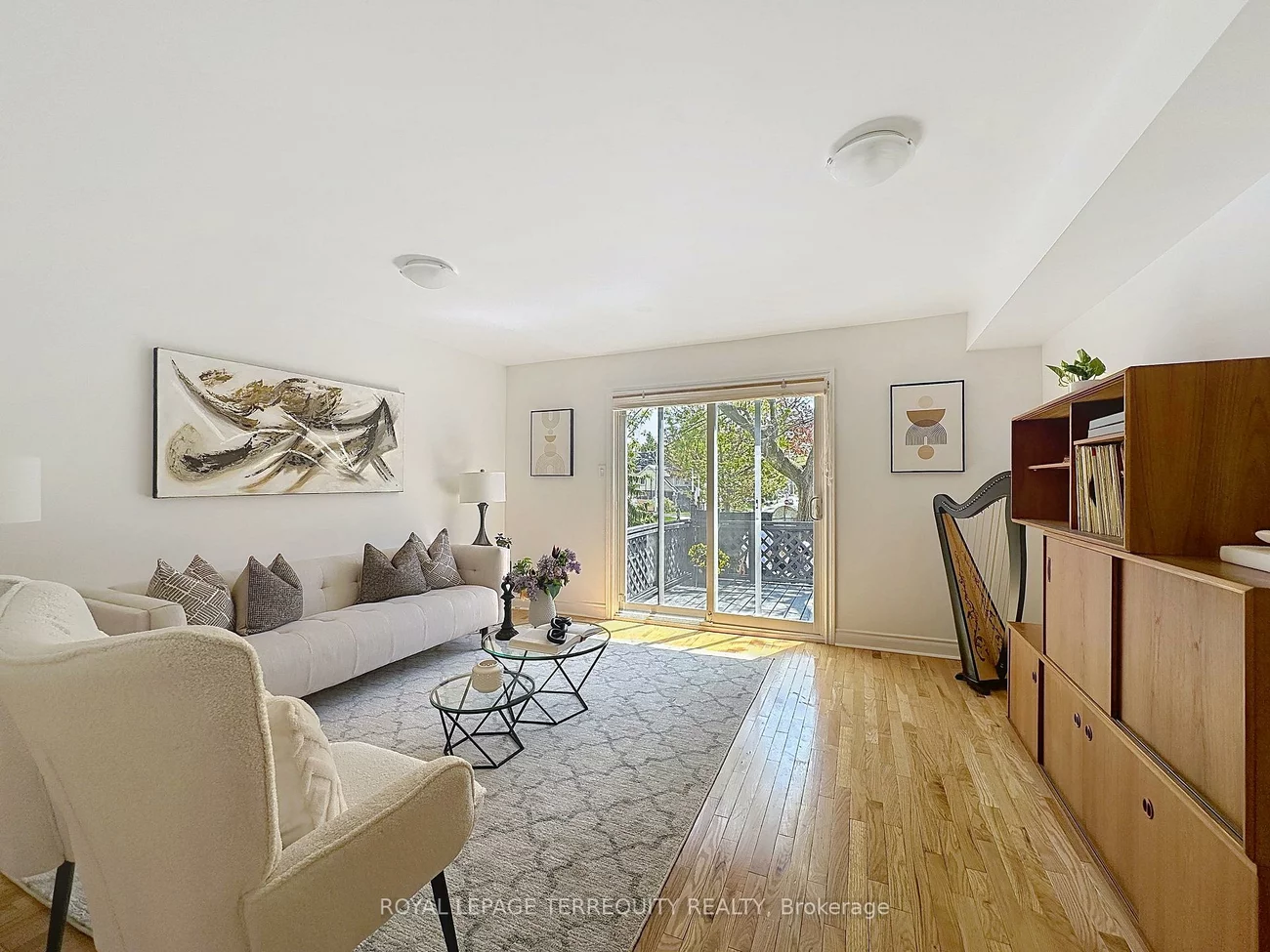 57, Queensdale, Danforth Village-East York, Toronto