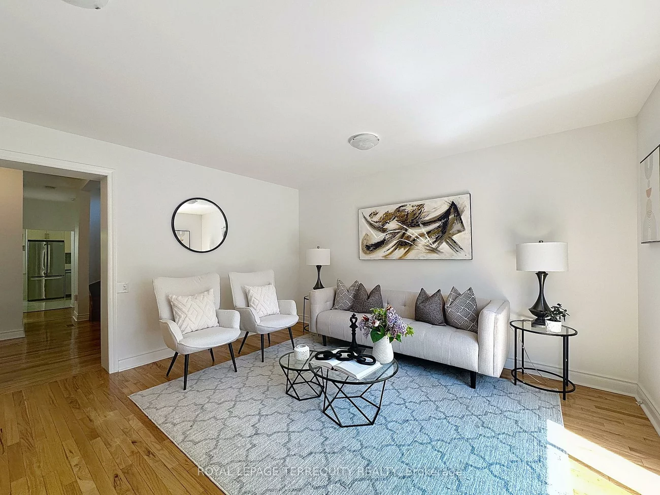 57, Queensdale, Danforth Village-East York, Toronto