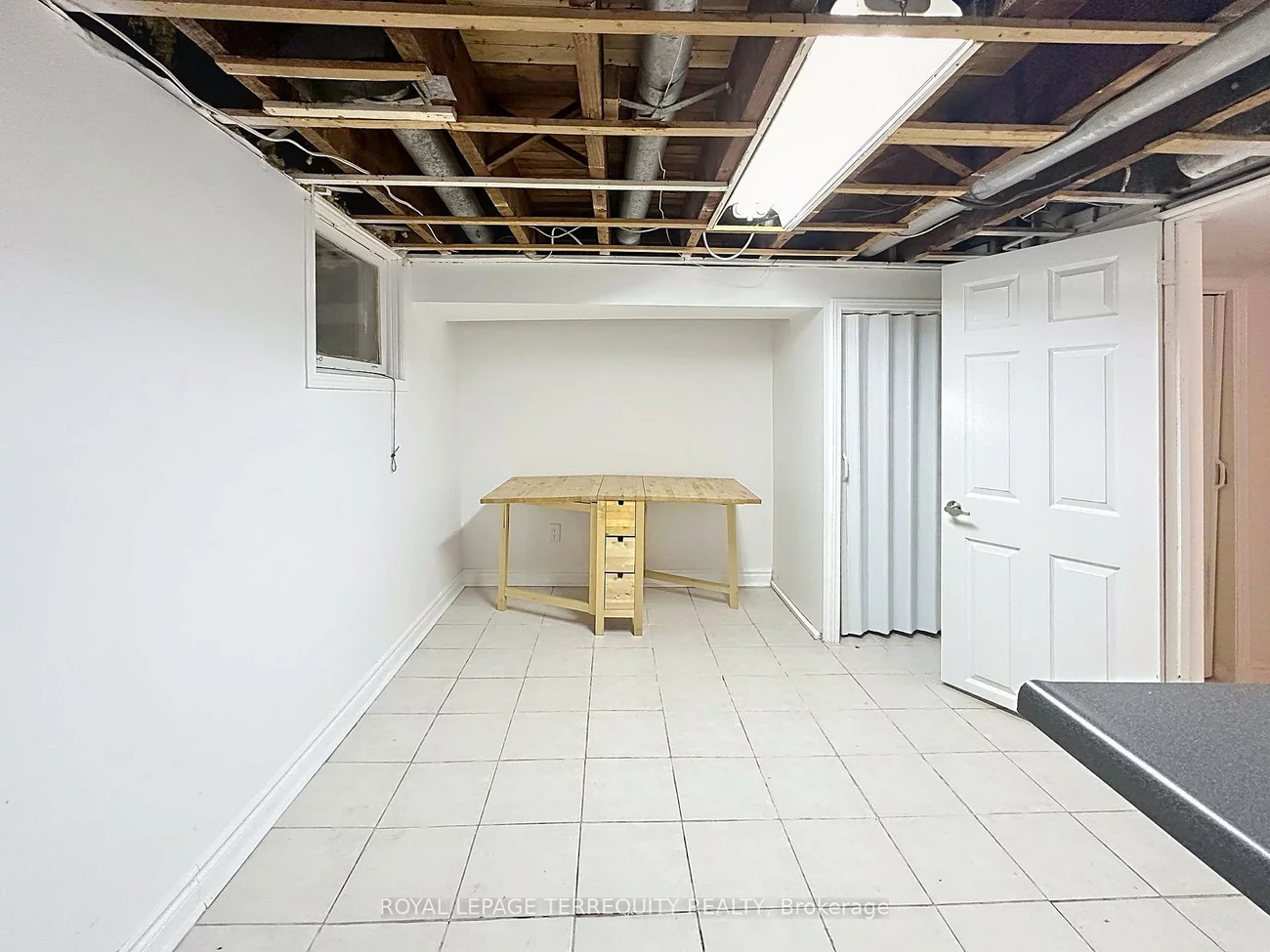 57, Queensdale, Danforth Village-East York, Toronto