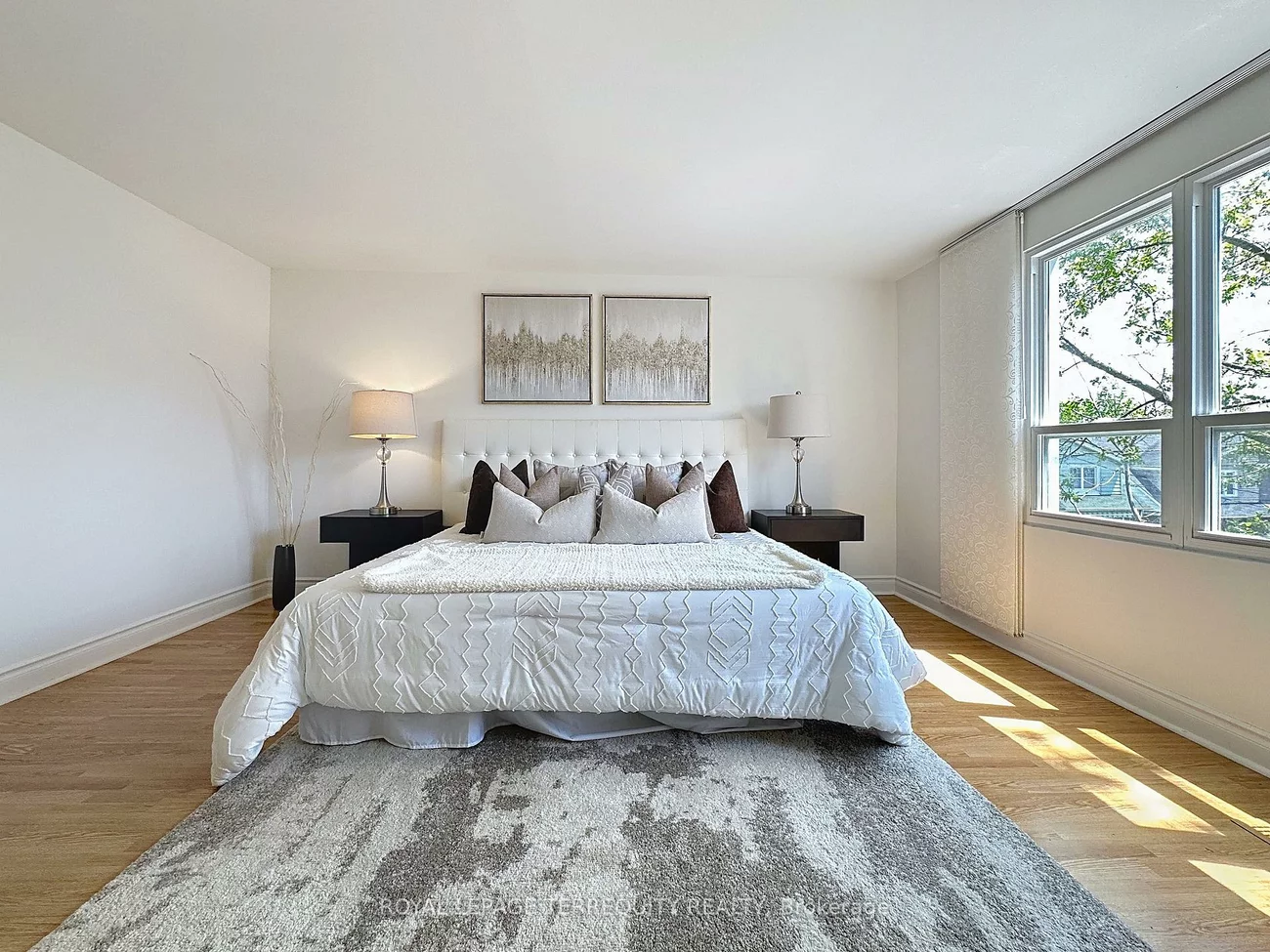 57, Queensdale, Danforth Village-East York, Toronto