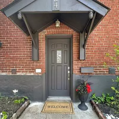 57, Queensdale, Danforth Village-East York, Toronto