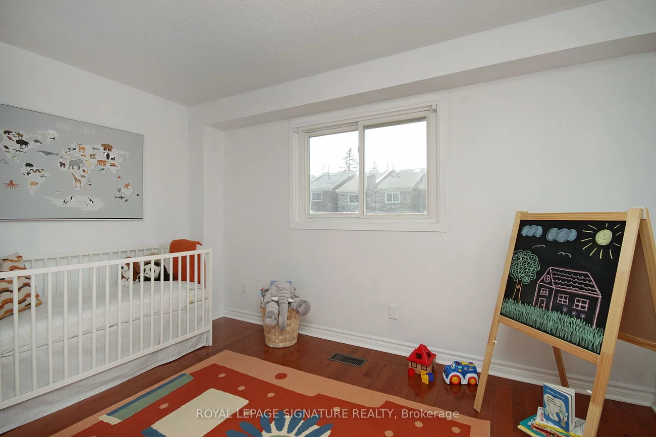 36, Lount, Greenwood-Coxwell, Toronto