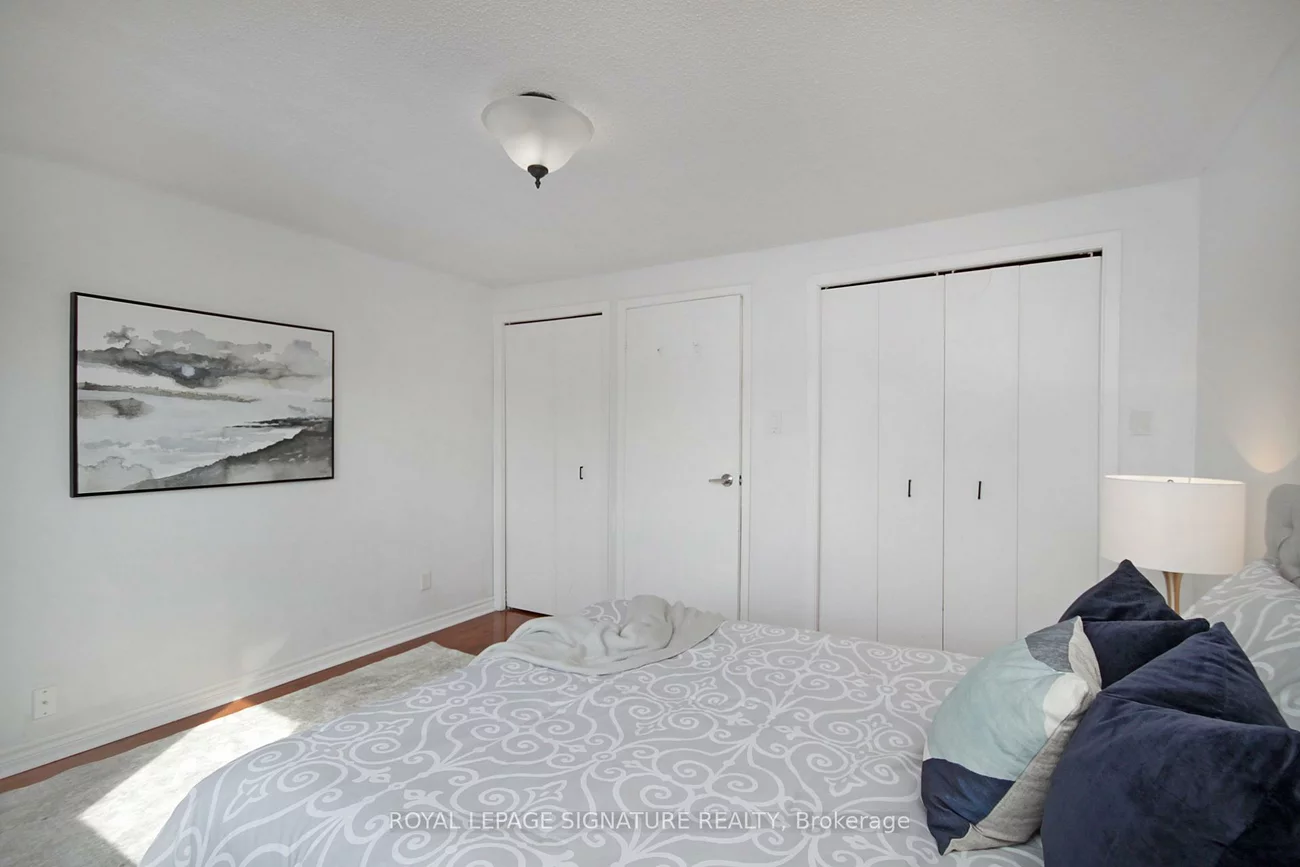 36, Lount, Greenwood-Coxwell, Toronto