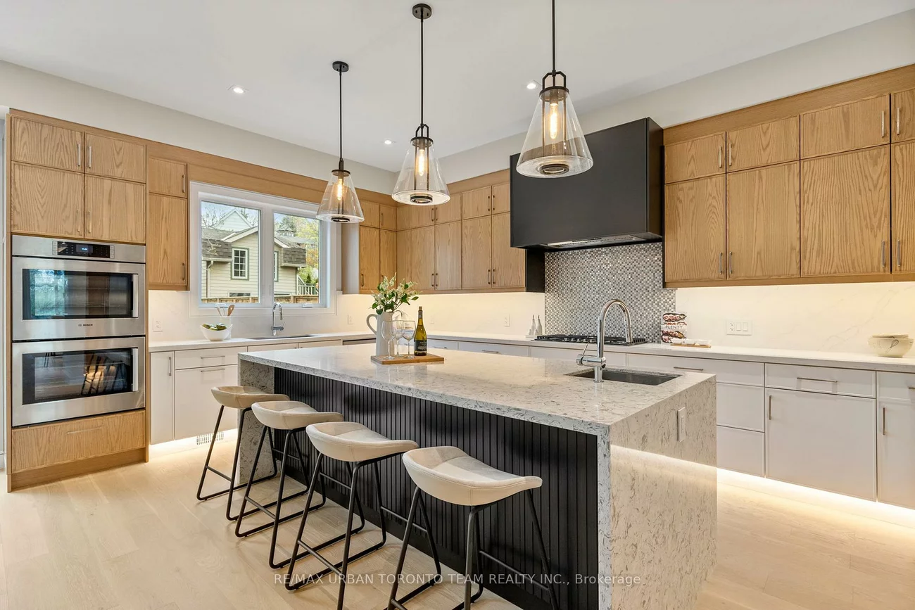 4, Drake, Cliffcrest, Toronto