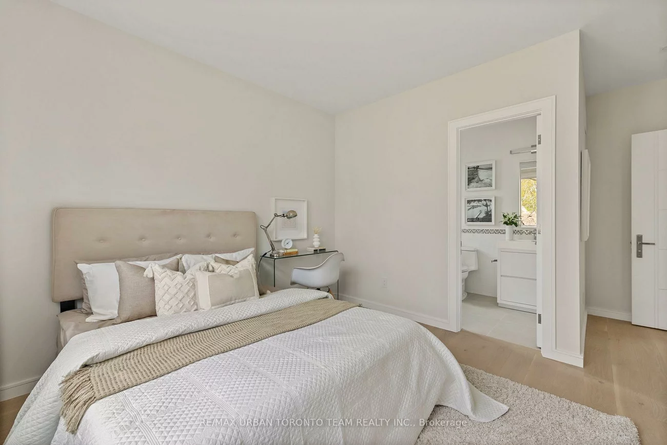 4, Drake, Cliffcrest, Toronto